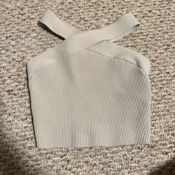 Babaton Aritzia Sculpt Knit Criss Cross Cropped Tank Matte Pearl- Size Medium - Picture 3 of 9